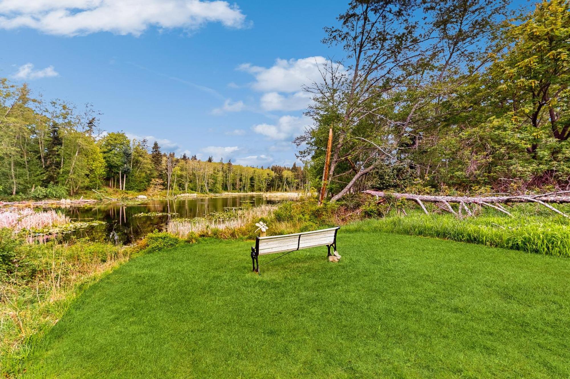 Willow Pond Aparthotel Coupeville Exterior photo